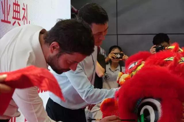 杜卡迪车型950,杜卡迪multistrada950坐姿