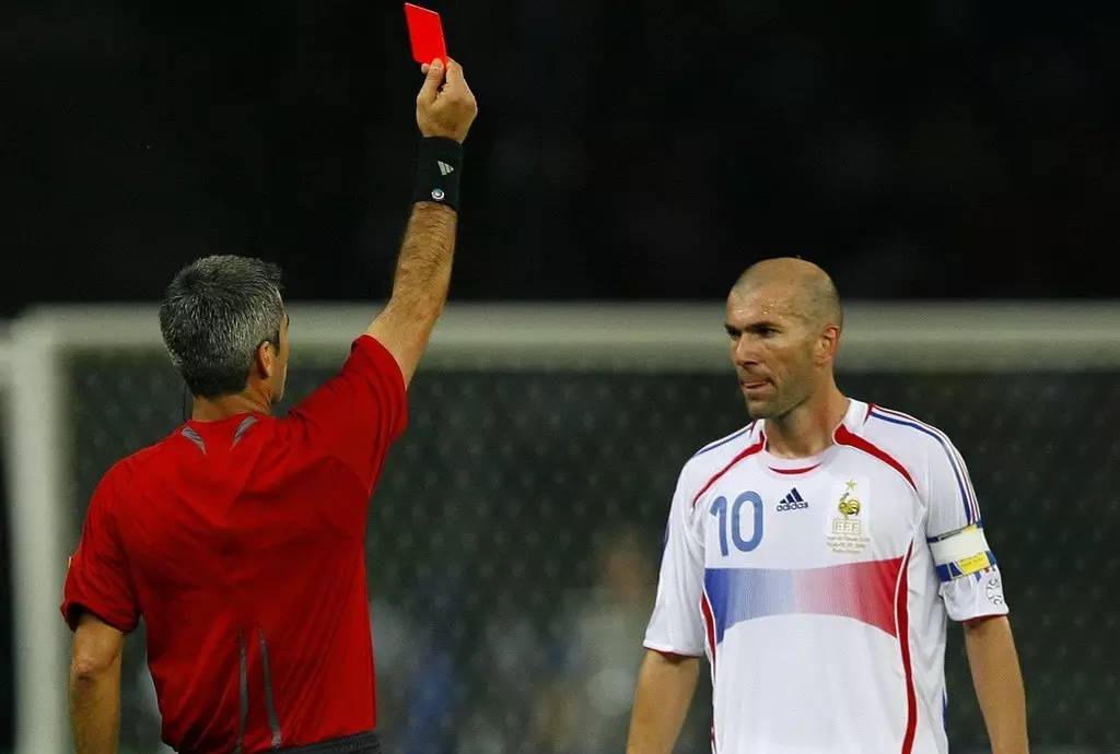 罗纳尔多的世界杯最佳阵容图片,天下足球20年最佳阵容罗纳尔多