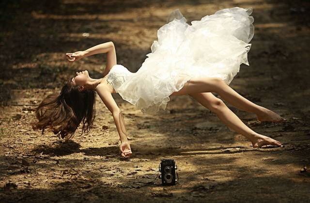 悬浮摄影拍摄技巧和方法,人像悬浮摄影怎么拍