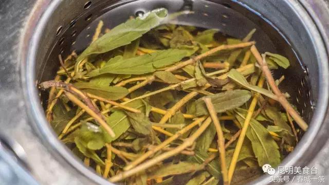 隐藏在昆明村庄里的3家烤羊店，老司机用3个月才找到的