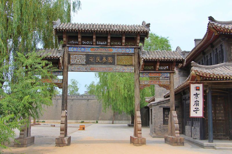 青山绿水间自由的飞翔,青山绿水放飞心情拥抱大自然