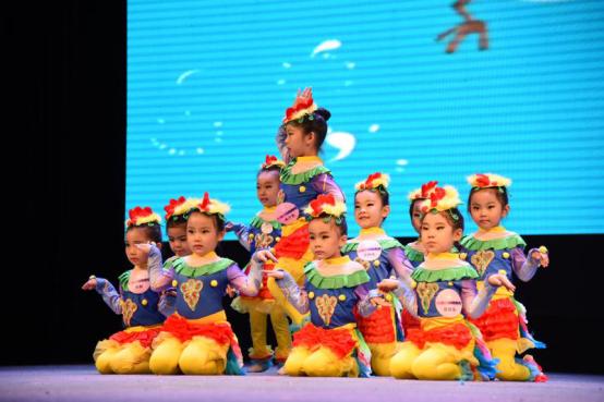 棣ㄦ湀涔嬫槦灏戝効鑸炶箞鍔犵洘,棣ㄦ湀涔嬫槦灏戝効琛楄垶鍩硅鏀惰垂