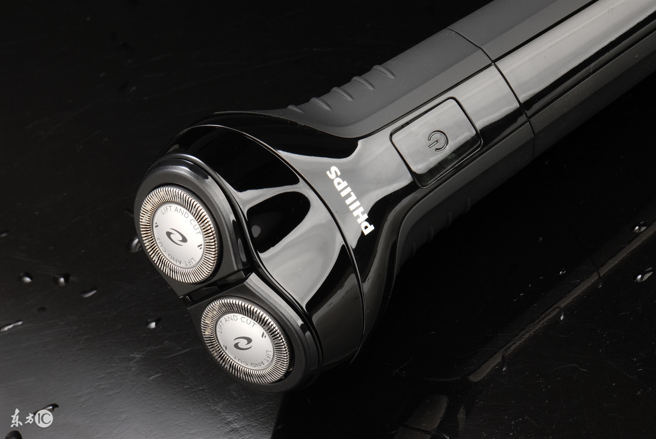 剃须刀维修保养技巧,电动剃须刀怎样维修