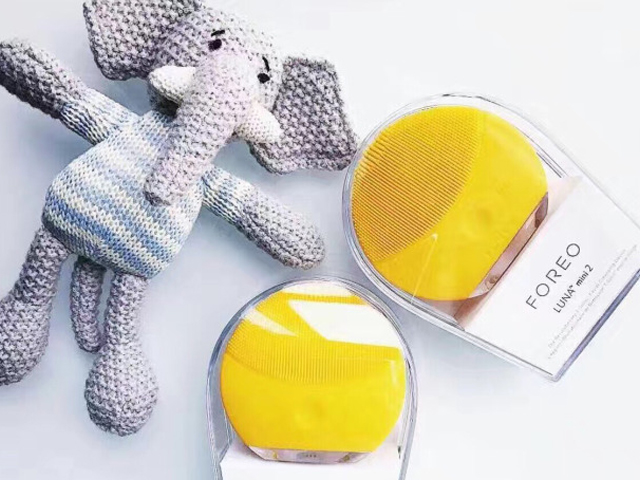 夏天洗脸有技巧，据说郭碧婷、杨幂、Angelababy都在用的洗脸方式！