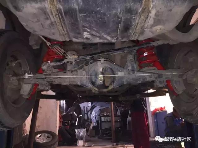 丰田陆霸3400是05年的车,05年路霸3400