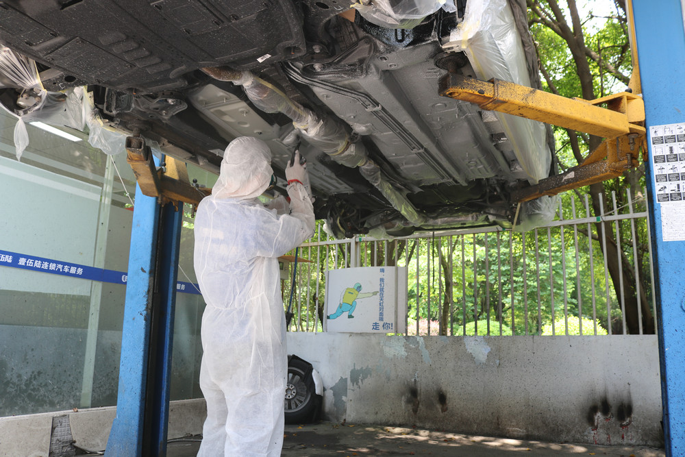 如何选择适合的汽车底盘装甲,底盘装甲和底盘装甲哪个好