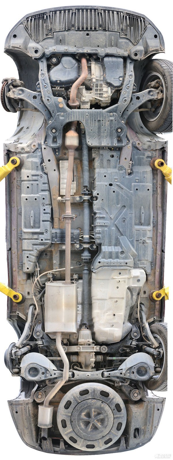 如何选择适合的汽车底盘装甲,底盘装甲和底盘装甲哪个好