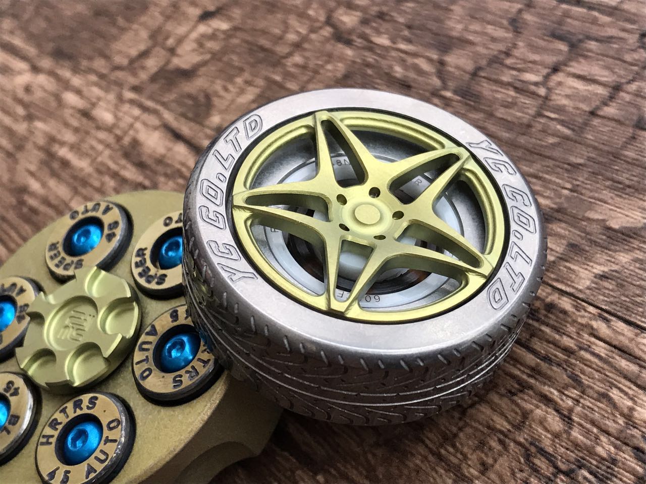 教你自制指尖陀螺,手工制作指尖陀螺