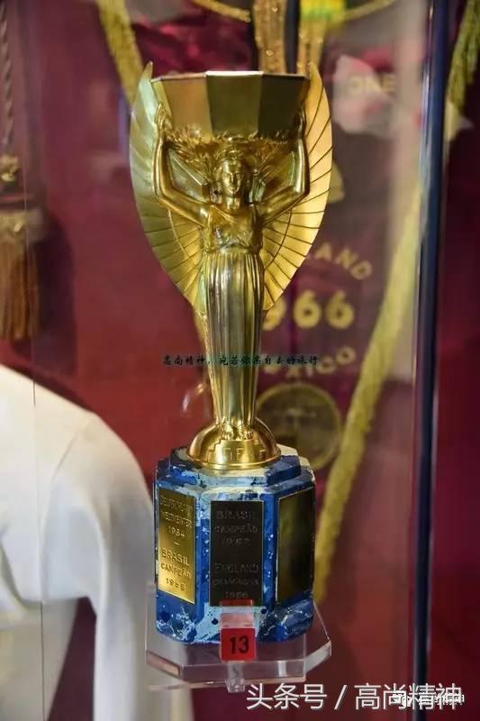 蹴鞠到现代足球的演变和发展,足球历史前十排名贝克汉姆