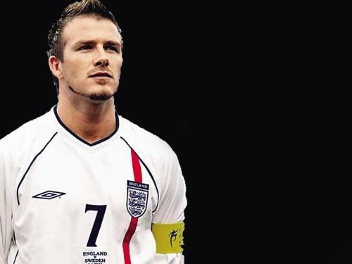 在每一个不眠的夜里,在每个孤独的深夜陪伴你