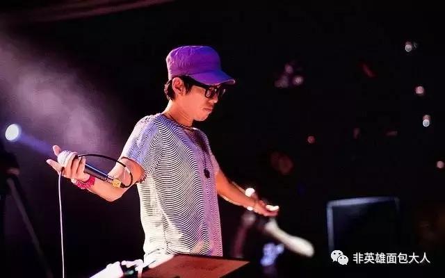 蛋堡中国有嘻哈踢馆视频艾福杰尼,2017年中国有嘻哈蛋堡参加了吗