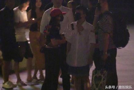 王思聪和baby是什么关系,王思聪baby同台视频