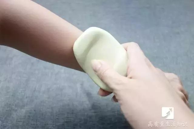 蚊子咬后奇痒快速止痒,蚊子叮了怎么能快速止痒