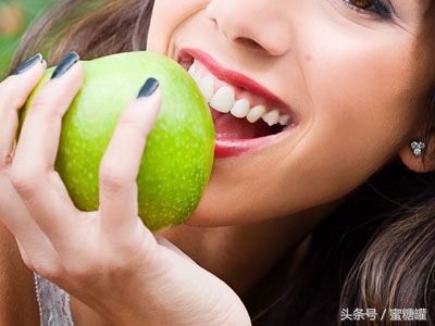 嘴里老破皮是不是缺维生素b,经常舌头溃疡补维生素b2还是b族