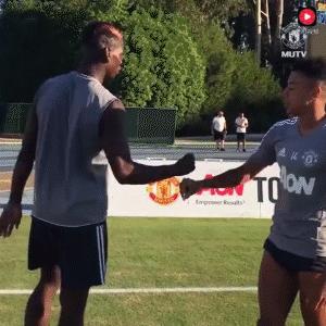 马夏尔伊布曼联,林加德和马奎尔打架