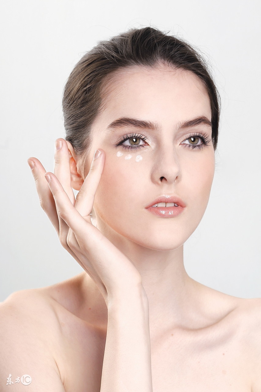 眼袋并不是那么可怕,只要用对方法迎刃而解