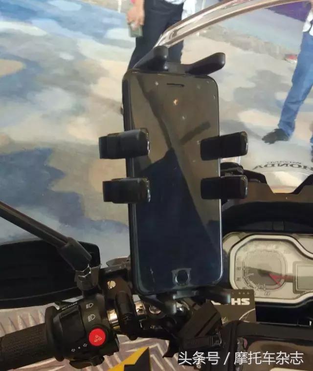 老款五羊本田125摩托车新车视频,2022年五羊本田佳御新车发布