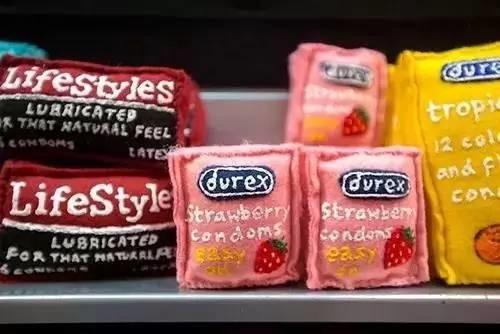 这家店9000件商品全是假货,人们却争相购买