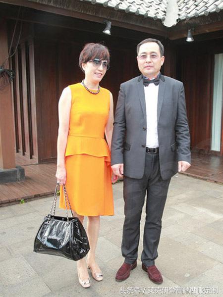 婚礼妈妈服装该怎么选择