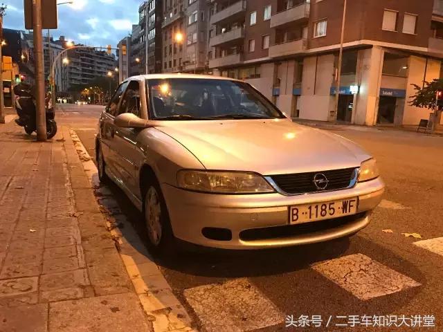 西班牙老车 (为什么外国路上那么多老车)