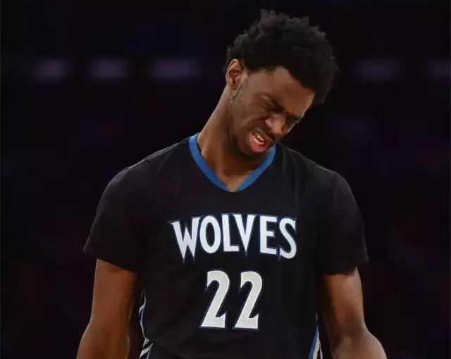 欧文想要4年1.98亿顶薪合同,如果欧文表现好以后能拿到顶薪吗