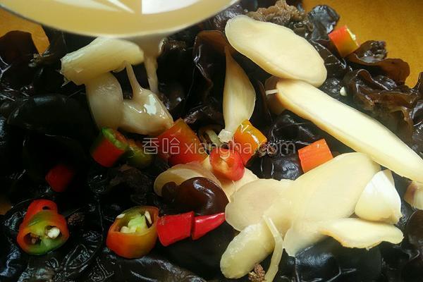 木耳怎样做才不会中毒,木耳怎么做都好吃