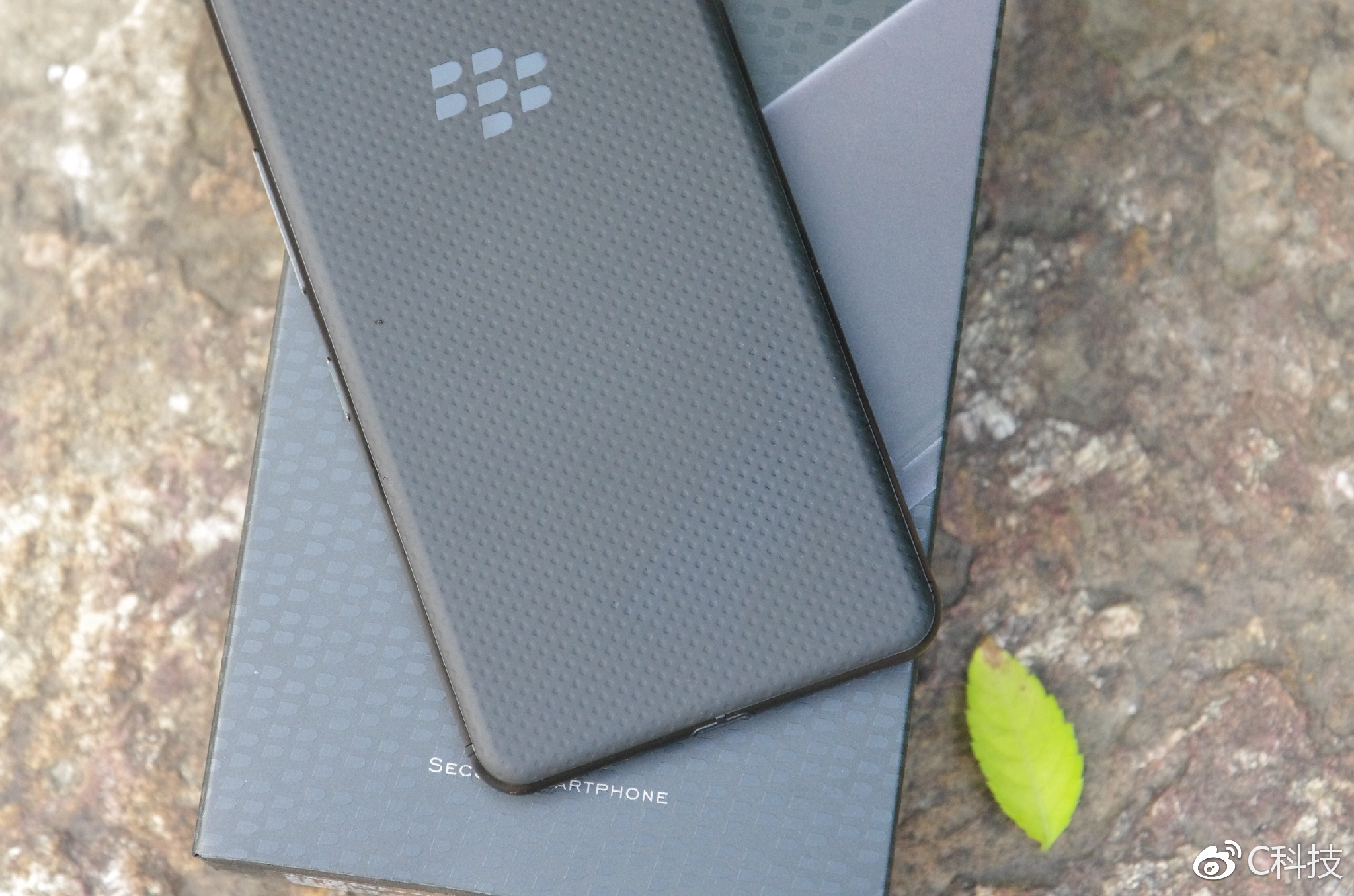 当安全、商务遇见Android国行黑莓KEYone评测