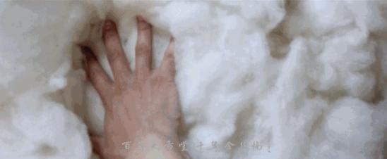 天气冷了围上围巾,围巾围住的是什么