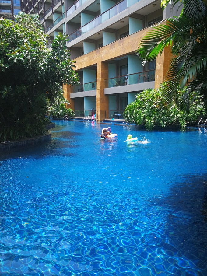 带着老妈和宝贝游三亚（两家铂尔曼和亚龙湾红树林度假之旅）