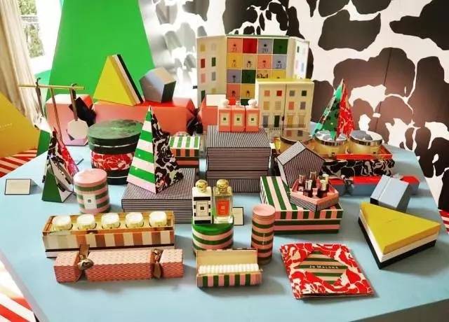 纪梵希今年的圣诞限量版，你们准备好了吗？