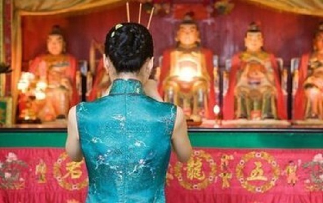 去寺庙请香有什么注意事项,请香拜佛的仪式