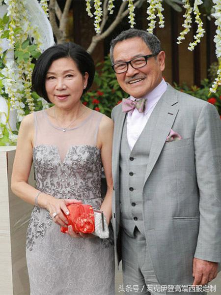 婚礼妈妈服装该怎么选择