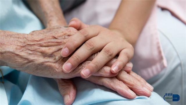 帕金森病人吃普拉克索多久才见效,盐酸普拉克索片是帕金森用药吗