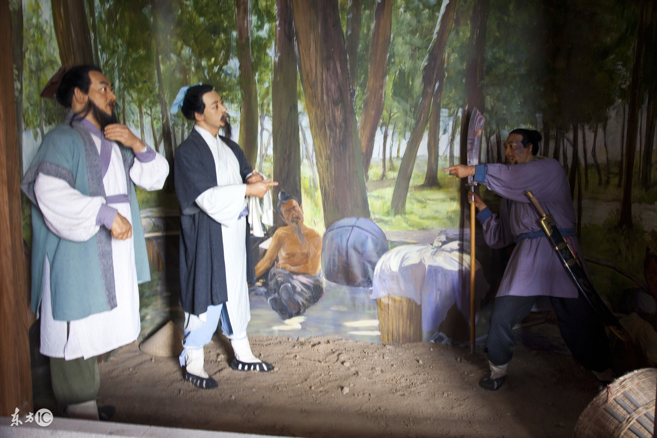 统领执意挽留师傅巧言推托终究胳膊拧不过大腿