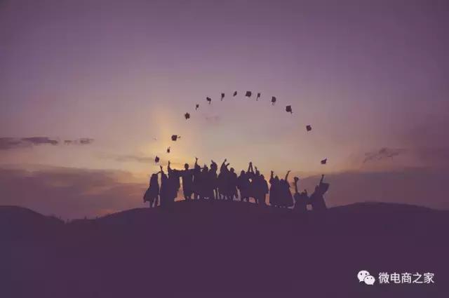 17岁少女做微商3天赚十几万,做微商月入1万元敢去开实体店吗