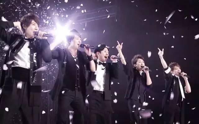 女朋友每天晚上都追剧我怎么办,女朋友有很喜欢的偶像怎么办