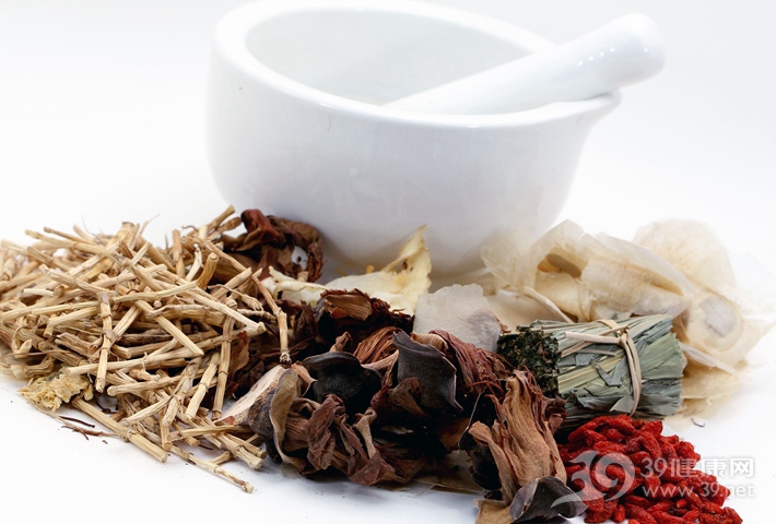 哪一味中药对肺炎最有效,对肺炎有效的一味单方中草药