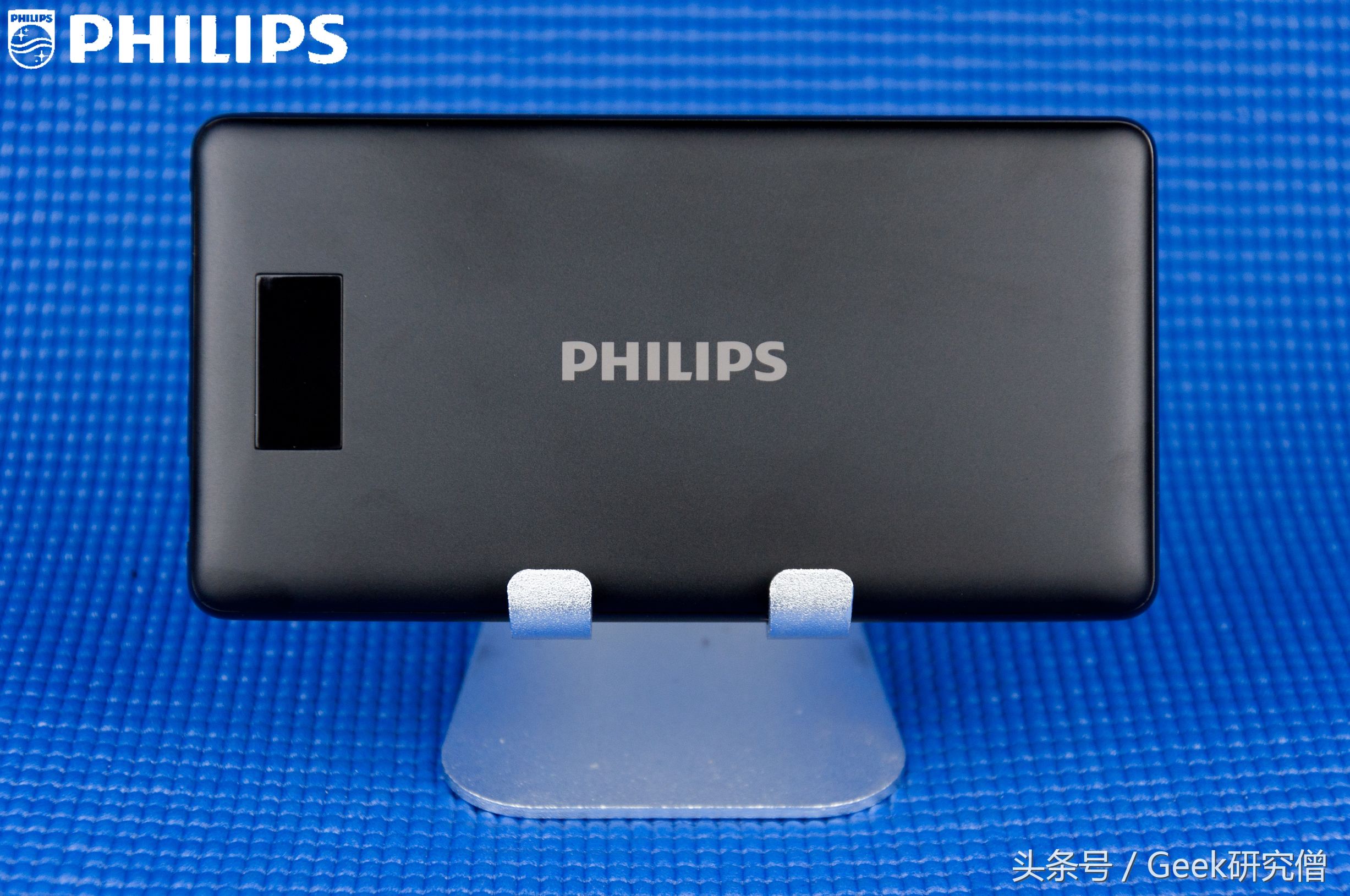 飞利浦移动电源dlp2119拆解,飞利浦dlp10800移动电源