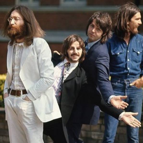 帆布鞋也能穿出女王风范,帆布鞋也能穿出高级感