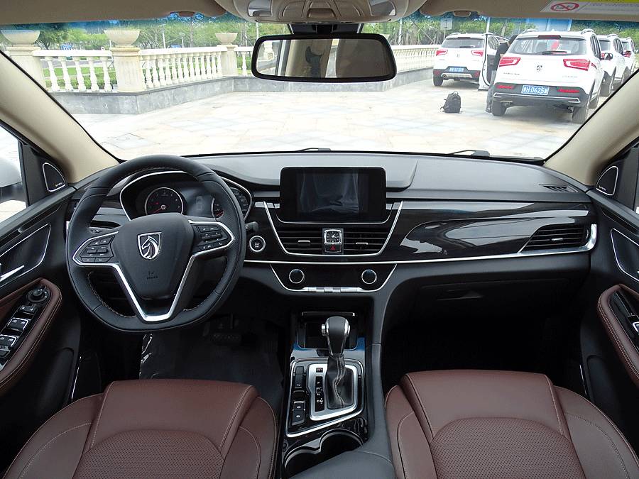 七年的宝骏560值得入手吗,宝骏560跑了八万公里还值得买吗