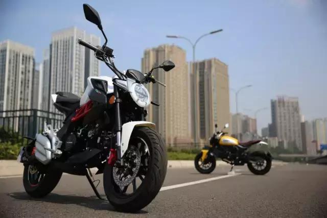 小幽灵ad125摩托评测,小幽灵ad125摩托车