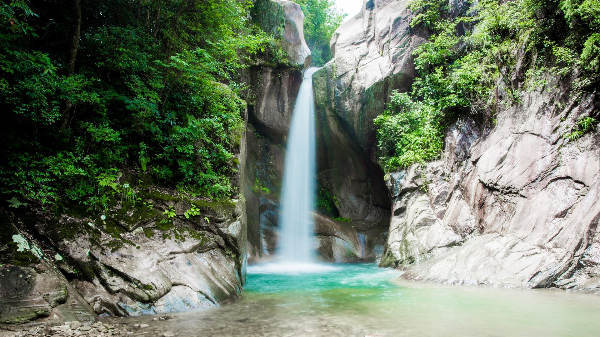 石梁飞瀑高清图,天台山国清寺石梁飞瀑一日游