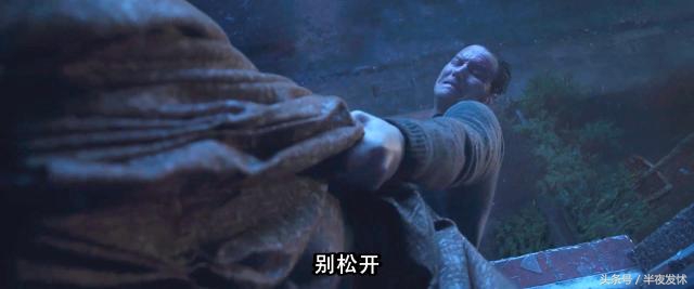 图解电影《招魂2》｜恶鬼折磨萝莉的一百种方法，被吓到漏尿