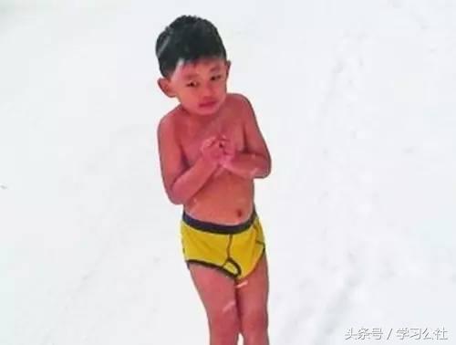 乐嘉带孩子徒步沙漠如何看待,乐嘉带4岁的女儿徒步