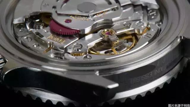 劳力士绿水鬼和宝珀五十噚怎么选,宝珀五十噚单挑劳力士绿水鬼