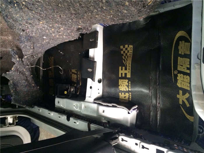 西亚特LENO全车大能隔音私享静谧驾车舒适“头等舱”