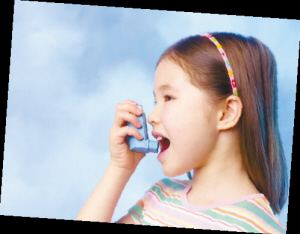 郝万山治疗小孩哮喘的方法,国医大师颜正华的养生视频