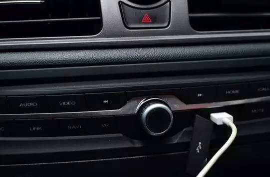 荣威e550为什么那么难买,荣威e550体验