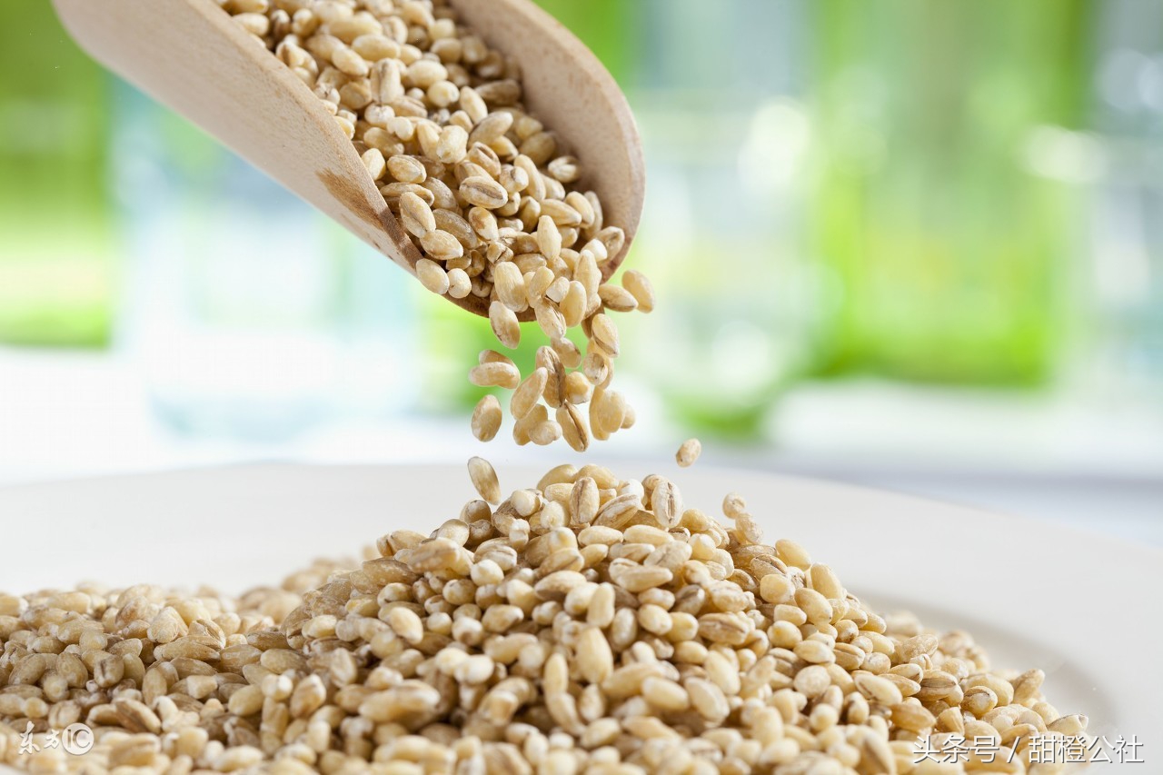 2岁宝宝大便哭怎么回事,2岁小孩便便带血怎么回事