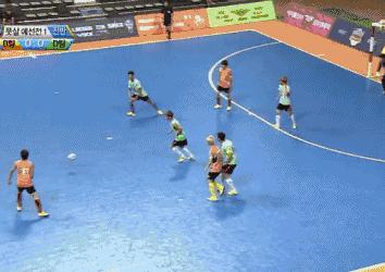 鹿晗少年英豪勇斗,鹿晗足球少年